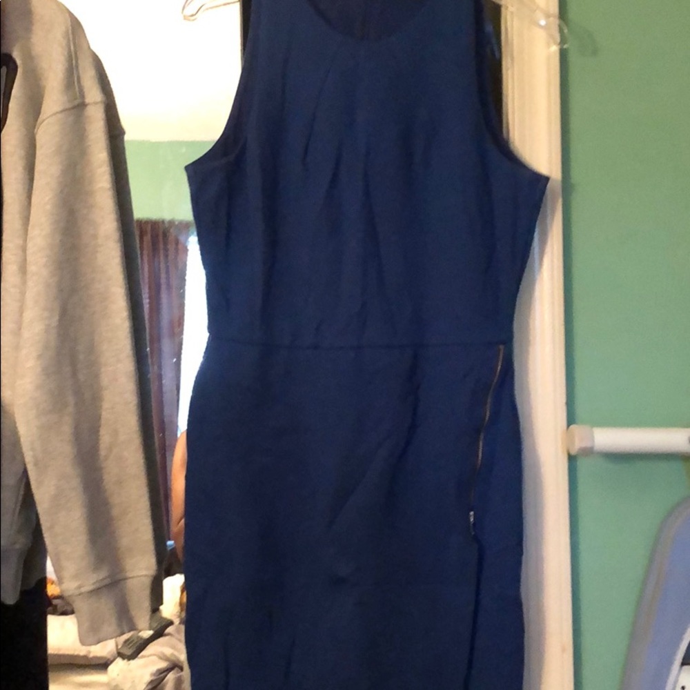 Mini dress - Picture 3 of 3